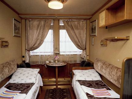 Двухместная каюта на средней палубе теплоход "А.И.Герцен"